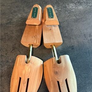 Cole Haan Cedar Shoe Trees with Gold Hardware
